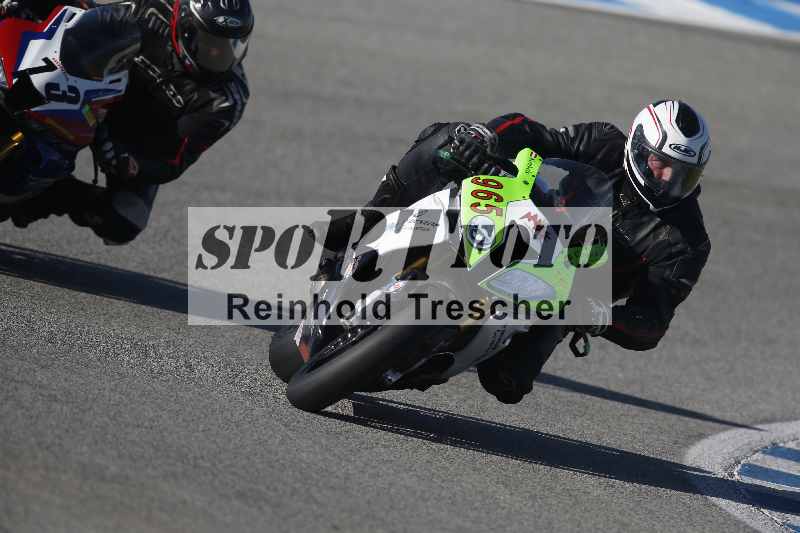 /Archiv-2024/02 29.01.-02.02.2024 Moto Center Thun Jerez/Gruppe gruen-green/965